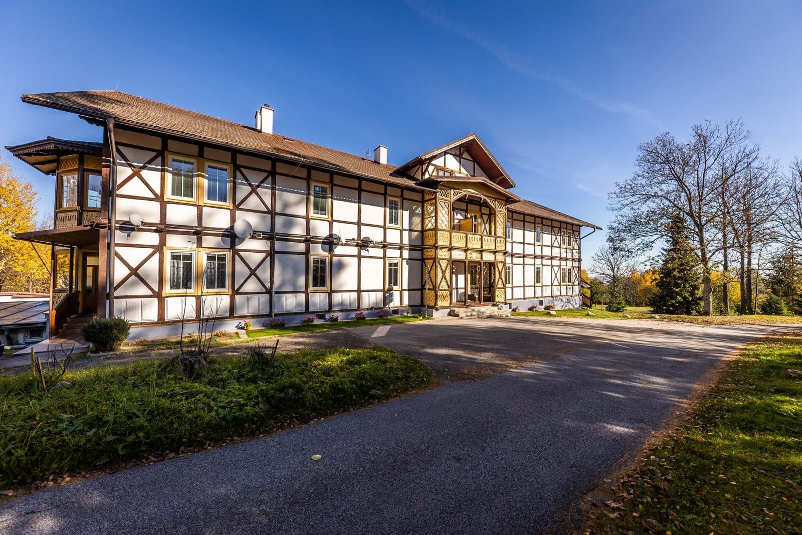 Vila Mudroň — exteriér